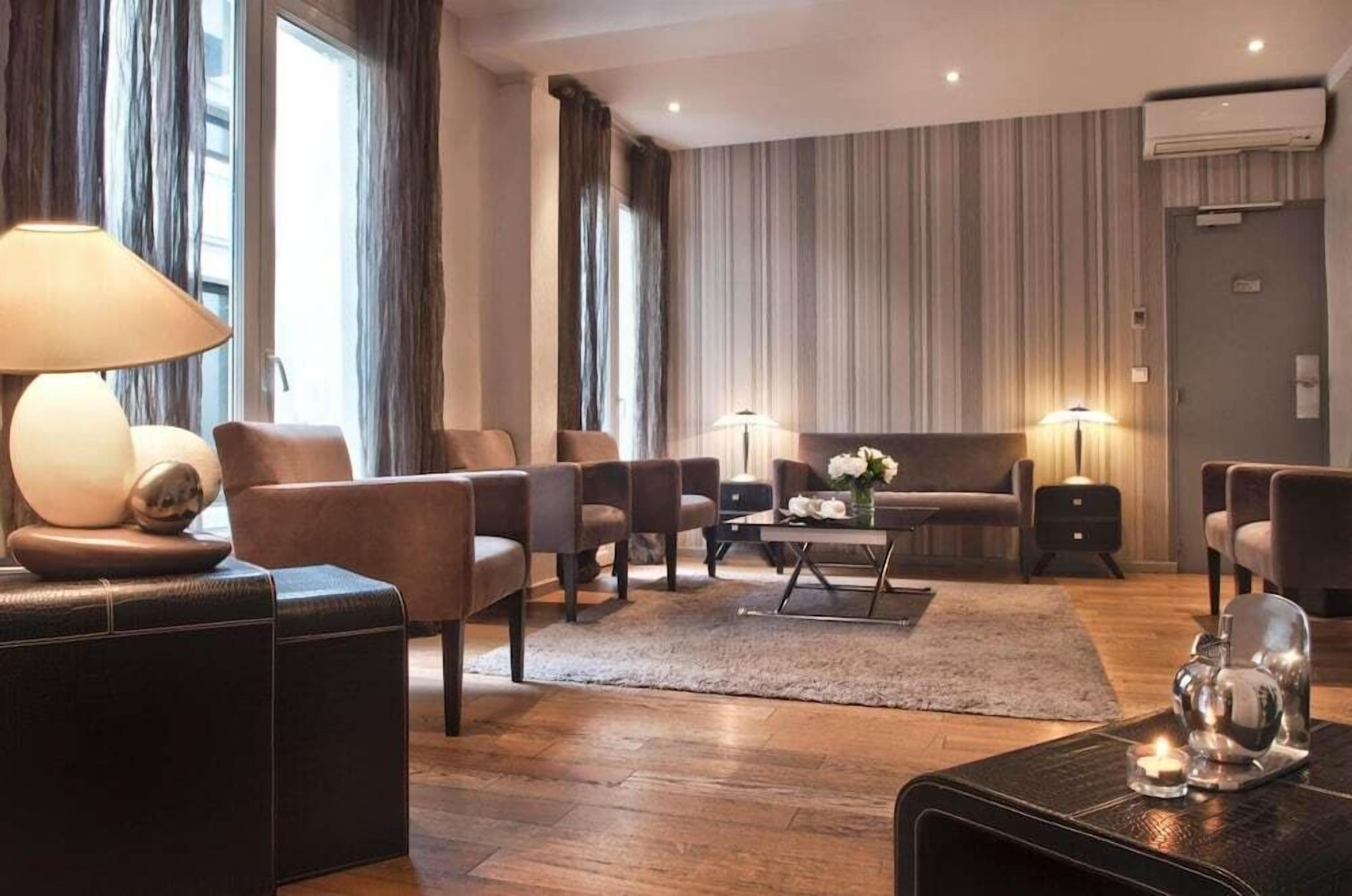 Hotel Les Hauts De Passy - Trocadero Eiffel 3*